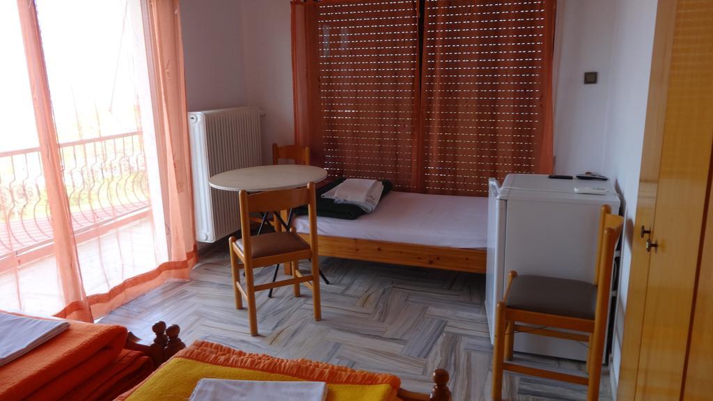 Paradies Ano Polidhendrion Kamer foto